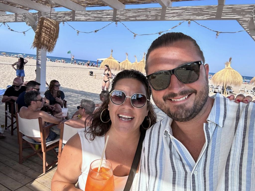 Een gelukkig stel die is verhuist naar Valencia.